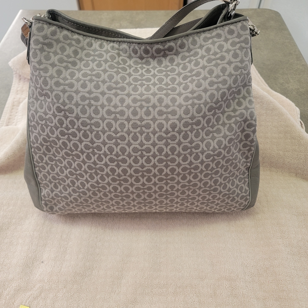 COACHStylish Gray Patterned Women's Bag